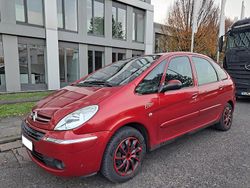 Rot Gebraucht 2007 Citroën Xsara Picasso Van / Kleinbus | 899 € (Fairer Preis)