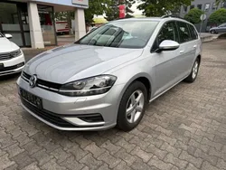 Silber Gebraucht 2018 VW Golf VII Kombi | 12.490 € (Fairer Preis)