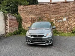 Grau Gebraucht 2018 Mitsubishi Space Star Top Kleinwagen | 9.000 € (Guter Preis)