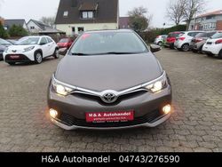 Grau Gebraucht 2017 Toyota Auris Edition-S Limousine | 11.499 € (Fairer Preis)