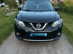 Schwarz Gebraucht 2014 Nissan X-Trail SUV | 11.300 € (Fairer Preis)