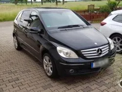 Schwarz Gebraucht 2007 Mercedes B150 Van / Kleinbus | 3.990 € (Fairer Preis)
