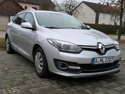 Silber Gebraucht 2025 Renault Mégane GrandTour Kombi | 4.750 €