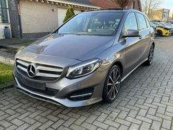 Grau Gebraucht 2016 Mercedes B200 Van / Kleinbus | 9.400 € (Superpreis)