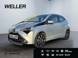 Silber Gebraucht 2018 Toyota Aygo Basis Kleinwagen | 10.790 € (Fairer Preis)