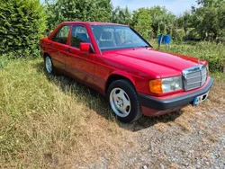 Rot Gebraucht 1991 Mercedes 190 Limousine | 5.900 €