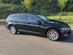 Schwarz Gebraucht 2015 VW Passat Comfortline Kombi | 9.990 € (Guter Preis)