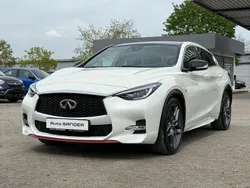Weiß Gebraucht 2016 Infiniti Q30 Sport Tech Kleinwagen | 11.950 € (Etwas zu teuer)