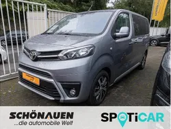 Silber Gebraucht 2025 Toyota Proace Verso Comfort Kombi | 39.990 € (Etwas zu teuer)