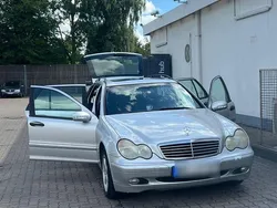 Silber Gebraucht 2005 Mercedes C220 Kombi | 3.000 € (Teuer)