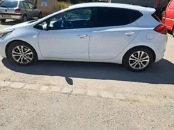 Weiß Gebraucht 2014 Kia Ceed FIFA World Cup Edition Limousine | 5.999 € (Fairer Preis)