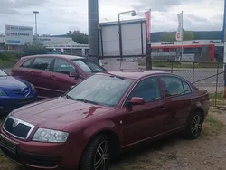 Rot Gebraucht 2002 Skoda Superb Limousine | 3.300 €
