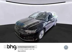 Schwarz Gebraucht 2022 VW Passat GTE Kombi | 24.830 € (Fairer Preis)