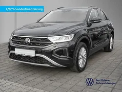 Deep black perleffekt Gebraucht 2024 VW T-Roc Life SUV | 21.980 € (Guter Preis)