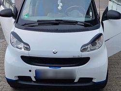 Weiß Gebraucht 2007 Smart ForTwo Coupé Coupé | 3.500 € (Fairer Preis)