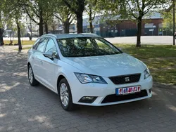 Weiß Gebraucht 2016 Seat Leon ST Style Kombi | 6.500 € (Fairer Preis)