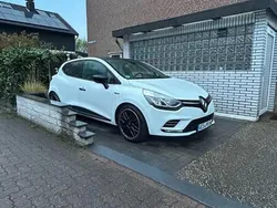 Weiß Gebraucht 2018 Renault Clio IV LIMITED Kleinwagen | 10.200 € (Fairer Preis)