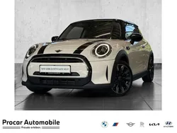 Weiß Gebraucht 2022 Mini Cooper Classic Kleinwagen | 24.290 € (Etwas zu teuer)