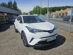 Novaweiß perleffekt Gebraucht 2017 Toyota C-HR Lounge SUV | 19.790 € (Fairer Preis)