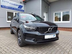 Schwarz metallic Gebraucht 2022 Volvo XC40 R-Design SUV | 35.900 € (Fairer Preis)