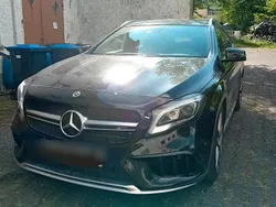 Schwarz Gebraucht 2018 Mercedes GLA45 AMG AMG SUV | 29.900 € (Superpreis)