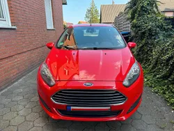 Rot Gebraucht 2013 Ford Fiesta Kleinwagen | 5.500 € (Fairer Preis)