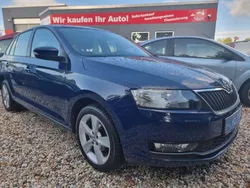 Blau Gebraucht 2018 Skoda Rapid Kombi | 8.498 € (Guter Preis)