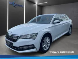 Weiss Gebraucht 2020 Skoda Superb Ambition Kombi | 24.980 € (Fairer Preis)