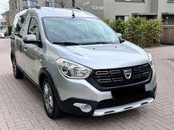 Grau Gebraucht 2019 Dacia Dokker Stepway Van | 14.999 € (Guter Preis)