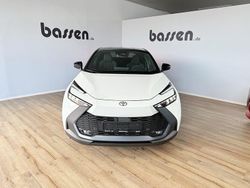 Schneeweiss/dach schwarz Neu 2025 Toyota C-HR SUV | 36.890 € (Teuer)