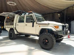 Weiß Gebraucht 2019 Toyota Land Cruiser SUV | 168.980 €