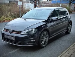 Schwarz Gebraucht 2016 VW Golf VII R-line Limousine | 10.800 € (Etwas zu teuer)