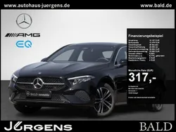 Night black Gebraucht 2024 Mercedes A250 Progressive Limousine | 33.690 € (Fairer Preis)