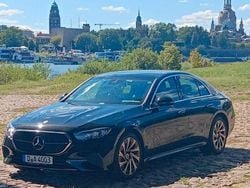 Schwarz Gebraucht 2024 Mercedes E220 Limousine | 40.500 € (Superpreis)