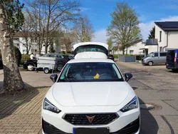 Weiß Gebraucht 2023 Cupra Leon Limousine | 25.000 € (Guter Preis)
