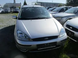 Grau Gebraucht 2003 Ford Focus Ambiente Kombi | 1.000 € (Guter Preis)
