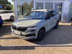 Grau Gebraucht 2024 Skoda Karoq SportLine SUV | 35.980 € (Etwas zu teuer)