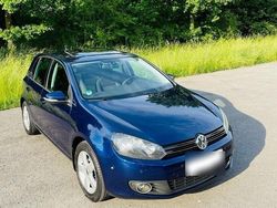 Blau Gebraucht 2011 VW Golf VI Kleinwagen | 6.000 € (Fairer Preis)
