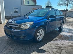 Blau Gebraucht 2005 Opel Astra Kombi | 2.900 € (Etwas zu teuer)