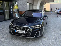 Blau Gebraucht 2023 Audi A8 Ambiente Limousine | 55.900 € (Guter Preis)