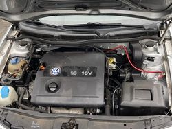 Silber Gebraucht 2003 VW Golf IV Kleinwagen | 500 € (Superpreis)