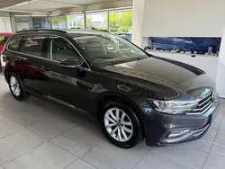 Grau Gebraucht 2021 VW Passat Business Limousine | 18.790 € (Guter Preis)