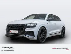 Weiß Gebraucht 2021 Audi Q8 S-Line SUV | 75.980 €