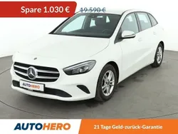 Weiß Gebraucht 2019 Mercedes B180 Style Van / Kleinbus | 17.790 € (Superpreis)