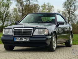 Blau Gebraucht 1994 Mercedes E220 Sportline Cabrio | 25.900 €