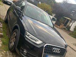 Schwarz Gebraucht 2015 Audi Q3 SUV | 13.999 € (Fairer Preis)