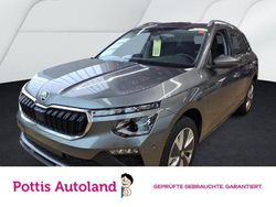 Grau Gebraucht 2024 Skoda Kamiq Drive SUV | 25.922 € (Fairer Preis)