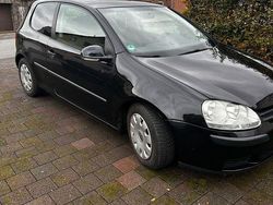 Schwarz Gebraucht 2006 VW Golf V Limousine | 2.900 € (Fairer Preis)