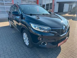 Schwarz Gebraucht 2016 Renault Kadjar Experience SUV | 11.990 € (Fairer Preis)