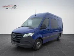 Blau Gebraucht 2020 Mercedes Sprinter Van | 29.990 € (Etwas zu teuer)
